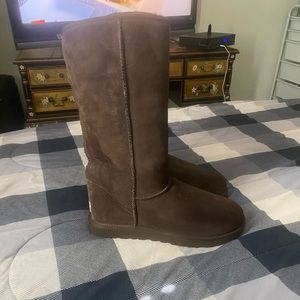 UGG size 10 women slightly used no box